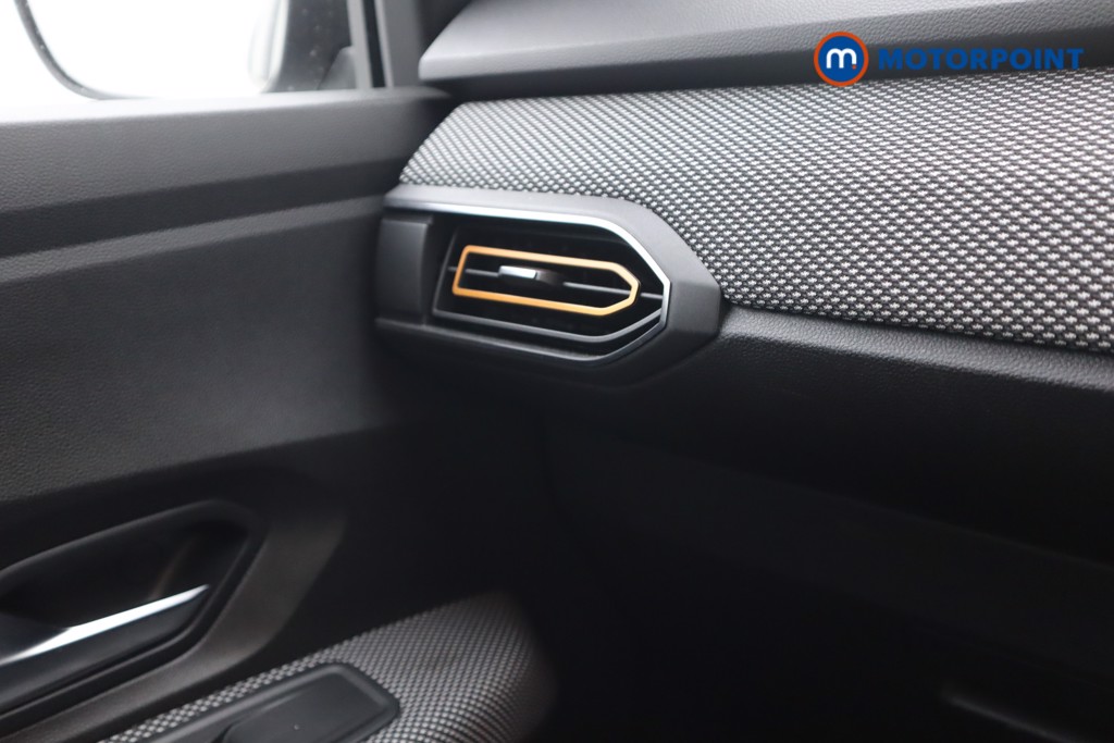 Dacia Sandero Stepway Comfort Manual Petrol Hatchback - Stock Number (1566370) - 6th supplementary image