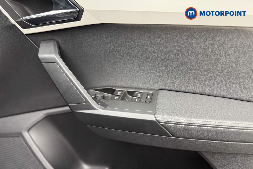Seat Arona Xcellence Lux Automatic Petrol SUV - Stock Number (1566914) - 17th supplementary image