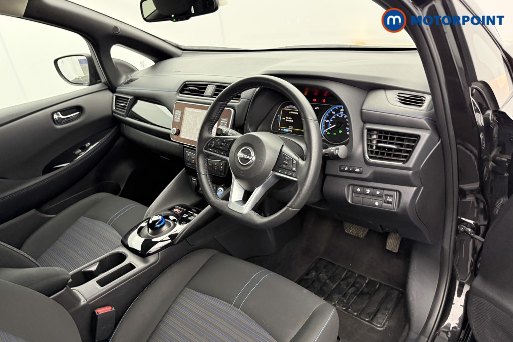 Nissan Leaf N-Connecta Automatic Electric Hatchback - Stock Number (1566927) - 4th supplementary image