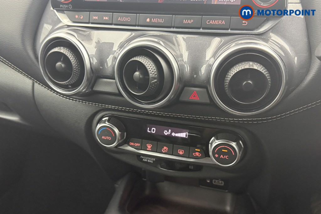 Nissan Juke N-Connecta Manual Petrol SUV - Stock Number (1566956) - 4th supplementary image