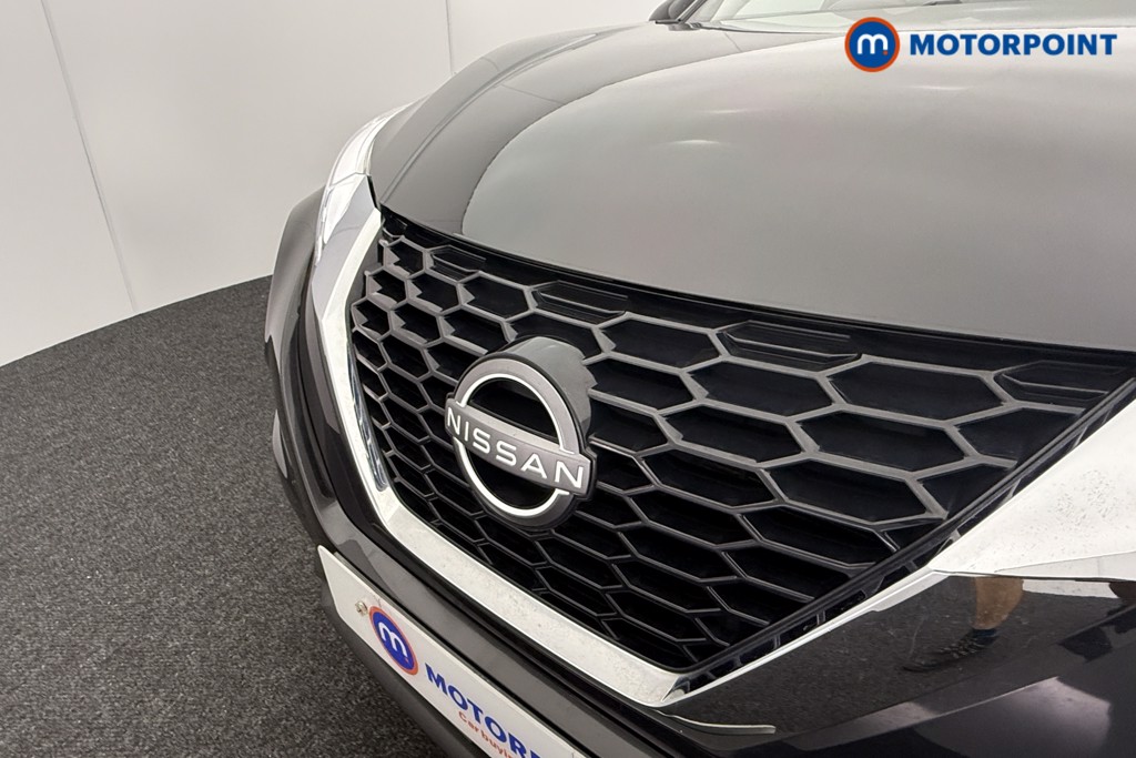 Nissan Juke N-Connecta Manual Petrol SUV - Stock Number (1566956) - 18th supplementary image