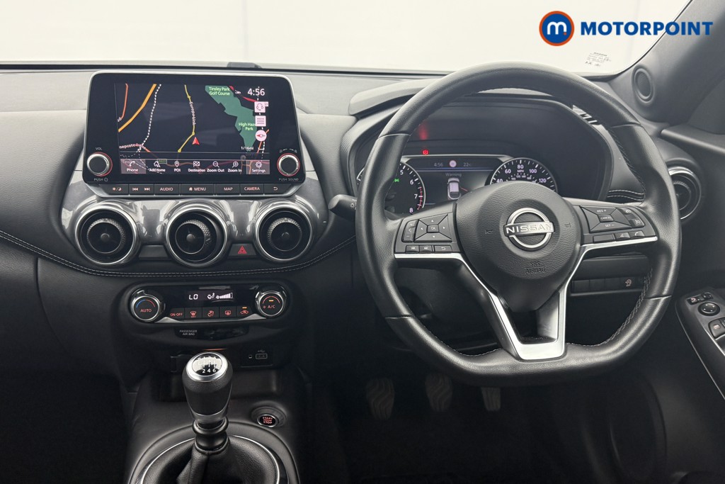 Nissan Juke N-Connecta Manual Petrol SUV - Stock Number (1566956) - 1st supplementary image