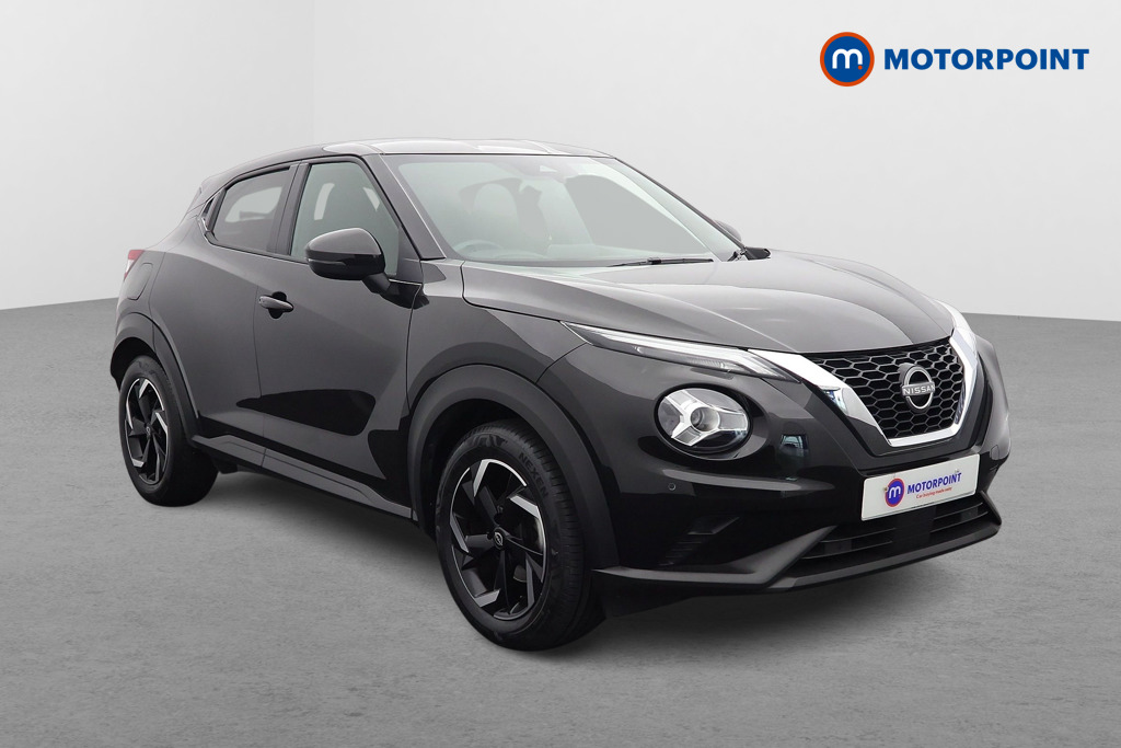 Nissan Juke N-Connecta Manual Petrol SUV - Stock Number (1566956) - Drivers side front corner
