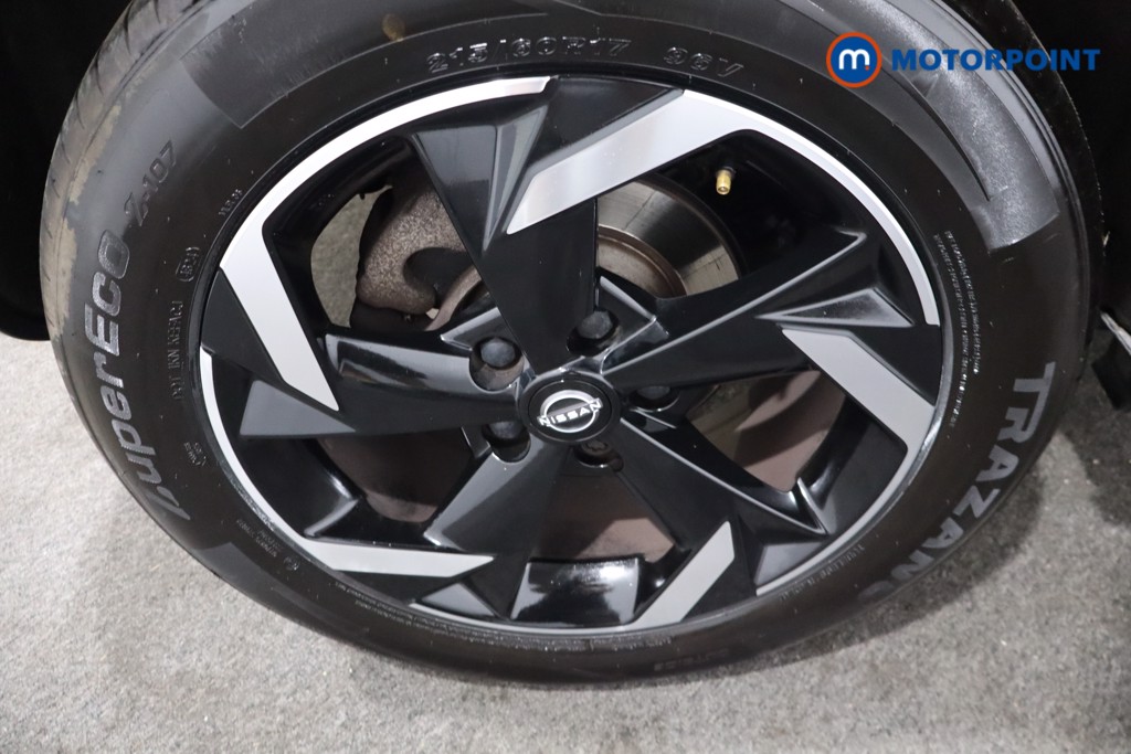 Nissan Juke N-Connecta Manual Petrol SUV - Stock Number (1566981) - 9th supplementary image