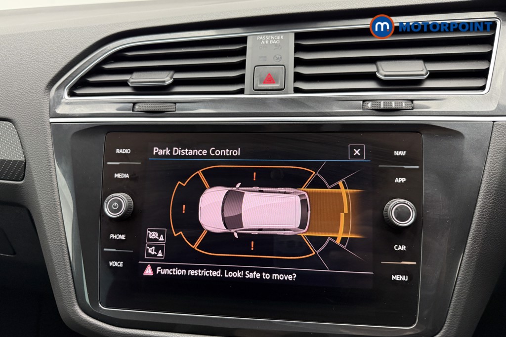 Volkswagen Tiguan R-Line Automatic Petrol SUV - Stock Number (1566993) - 8th supplementary image