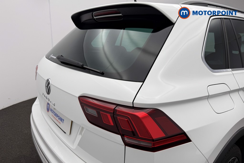 Volkswagen Tiguan R-Line Automatic Petrol SUV - Stock Number (1566993) - 22nd supplementary image