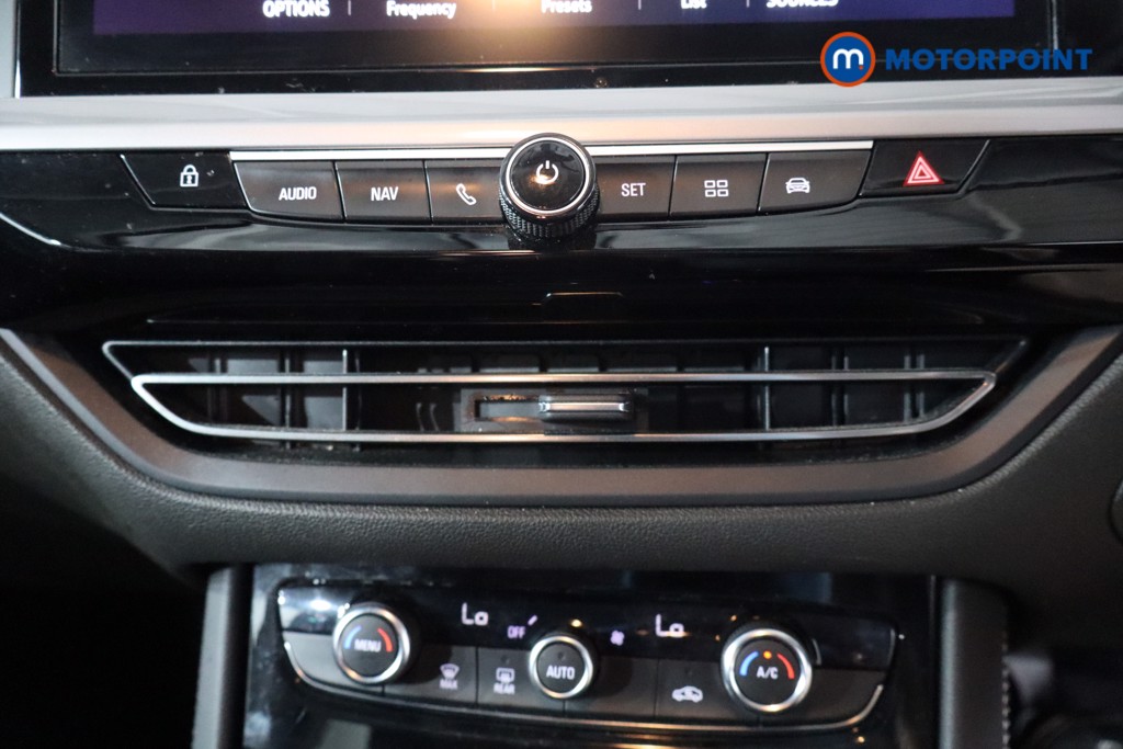 Vauxhall Grandland GS Manual Petrol SUV - Stock Number (1567044) - 16th supplementary image