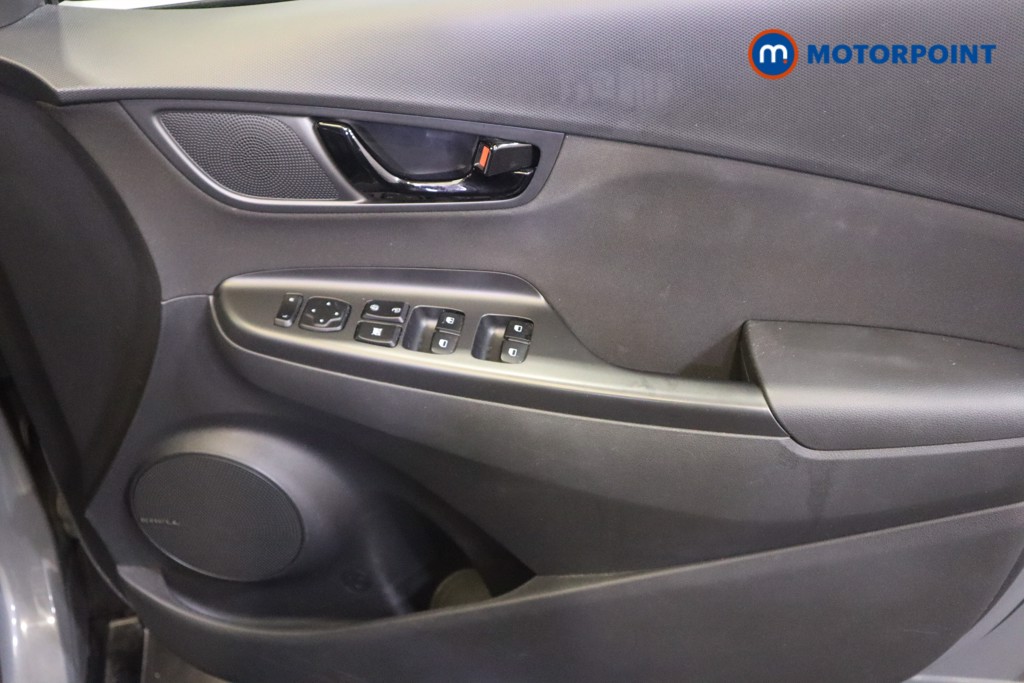 Hyundai Kona Premium Automatic Petrol-Electric Hybrid SUV - Stock Number (1567262) - 13th supplementary image
