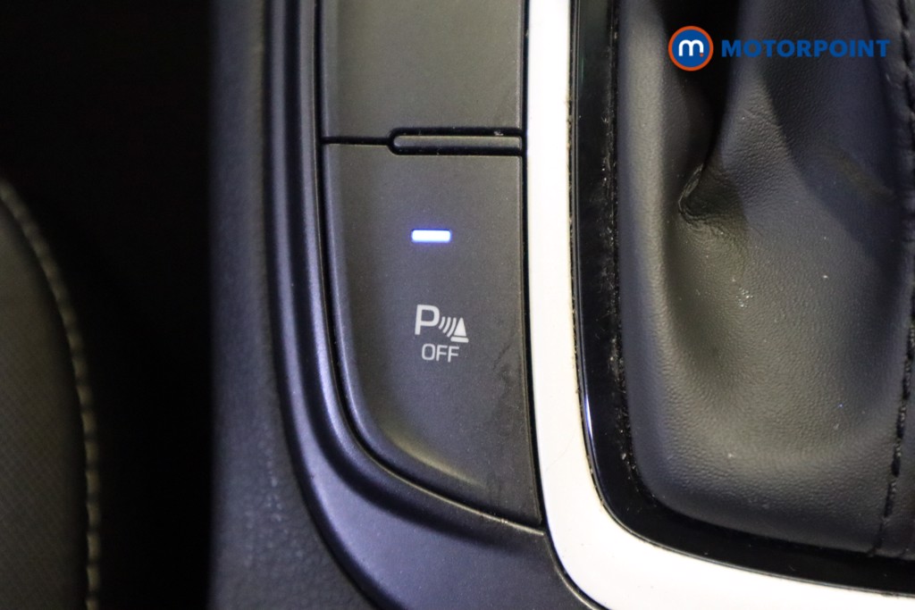 Hyundai Kona Premium Automatic Petrol-Electric Hybrid SUV - Stock Number (1567262) - 23rd supplementary image