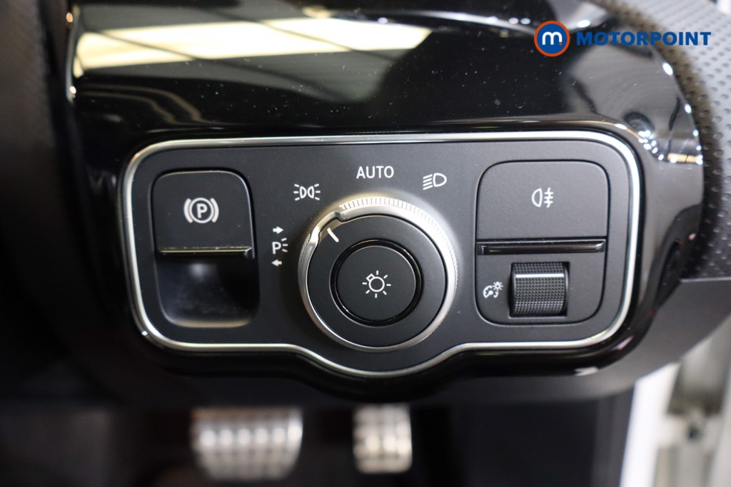 Mercedes-Benz CLA Amg Line Automatic Petrol Coupe - Stock Number (1568254) - 17th supplementary image