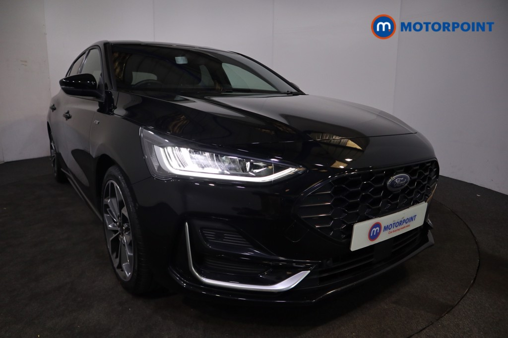 Ford Focus St-Line Vignale Manual Petrol-Electric Hybrid Hatchback - Stock Number (1568263) - 18th supplementary image