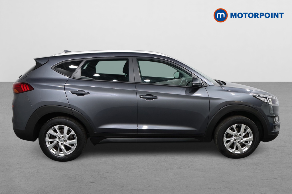 Hyundai Tucson Se Nav Manual Petrol SUV - Stock Number (1568405) - Drivers side