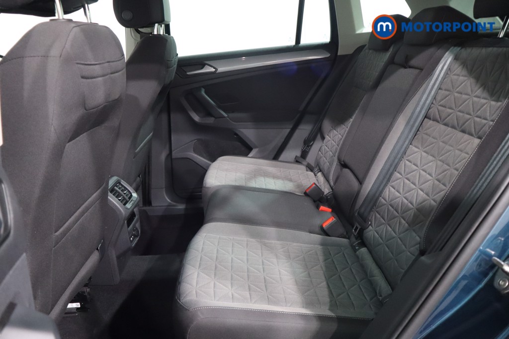 Volkswagen Tiguan Life Manual Petrol SUV - Stock Number (1568810) - 5th supplementary image