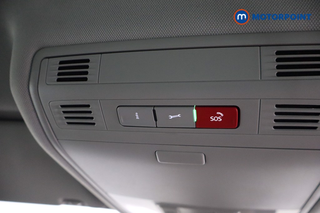 Volkswagen Tiguan Life Manual Petrol SUV - Stock Number (1568810) - 18th supplementary image