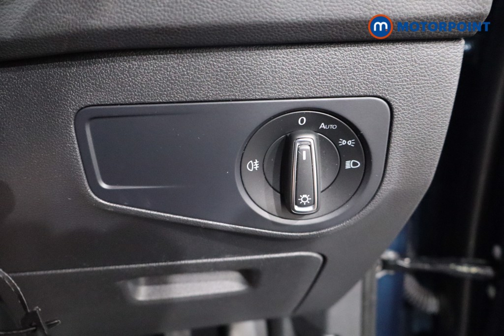 Volkswagen Tiguan Life Manual Petrol SUV - Stock Number (1568810) - 23rd supplementary image