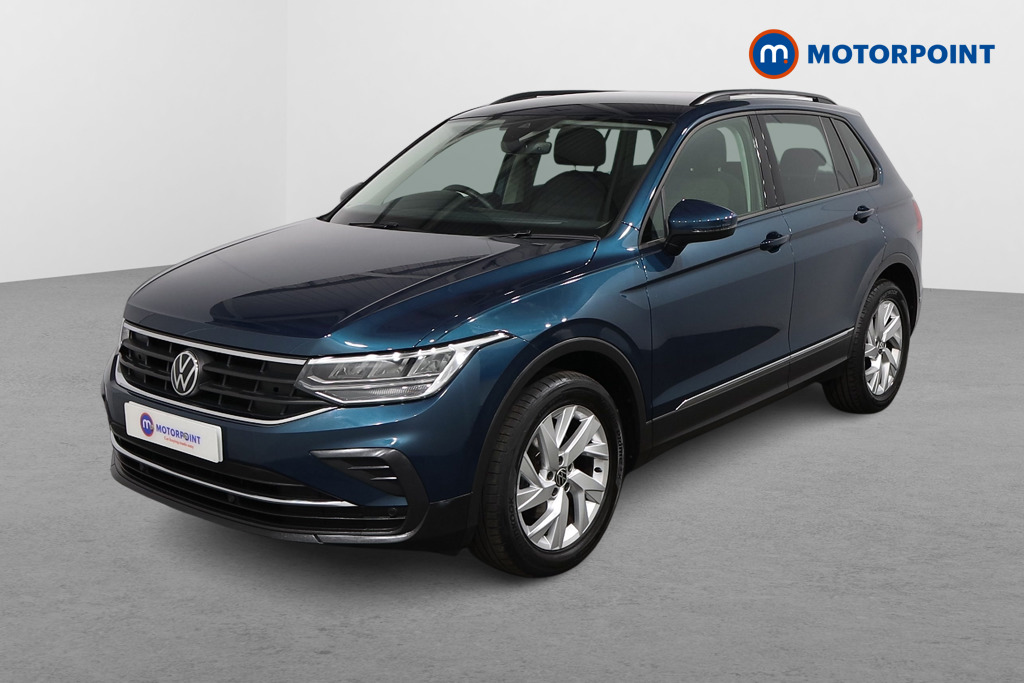 Volkswagen Tiguan Life Manual Petrol SUV - Stock Number (1568810) - Passenger side front corner