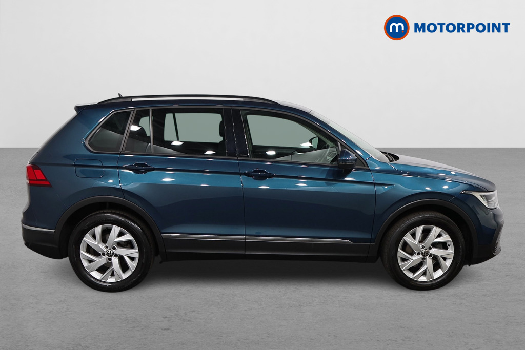 Volkswagen Tiguan Life Manual Petrol SUV - Stock Number (1568810) - Drivers side