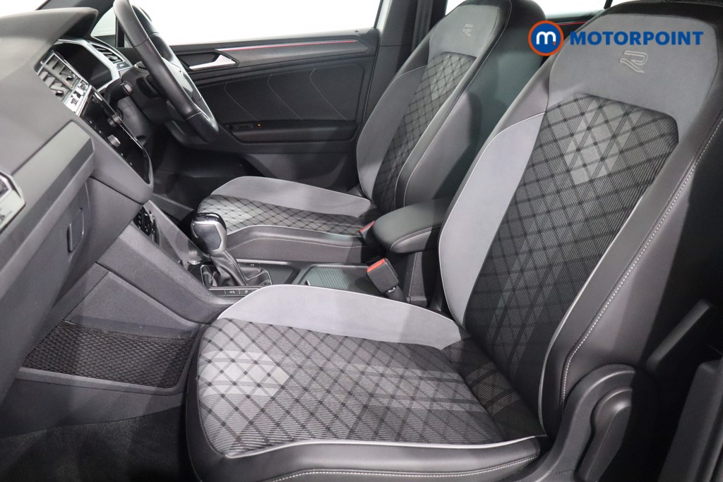 Volkswagen Tiguan R-Line Automatic Petrol SUV - Stock Number (1569248) - 4th supplementary image