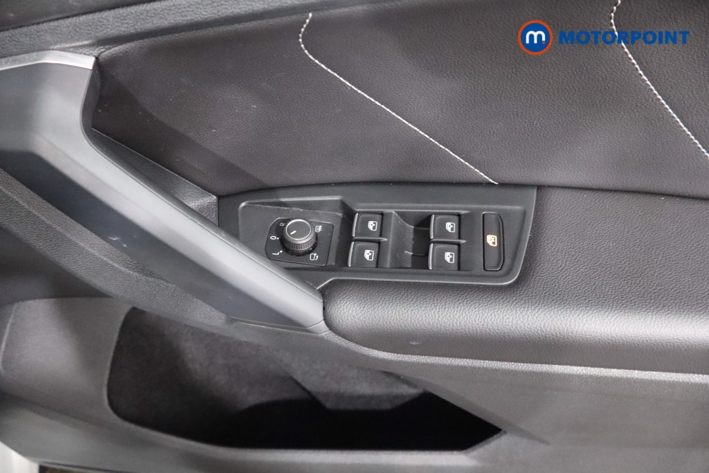 Volkswagen Tiguan R-Line Automatic Petrol SUV - Stock Number (1569248) - 24th supplementary image