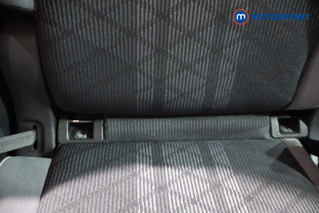 Volkswagen Tiguan R-Line Automatic Petrol SUV - Stock Number (1569248) - 27th supplementary image