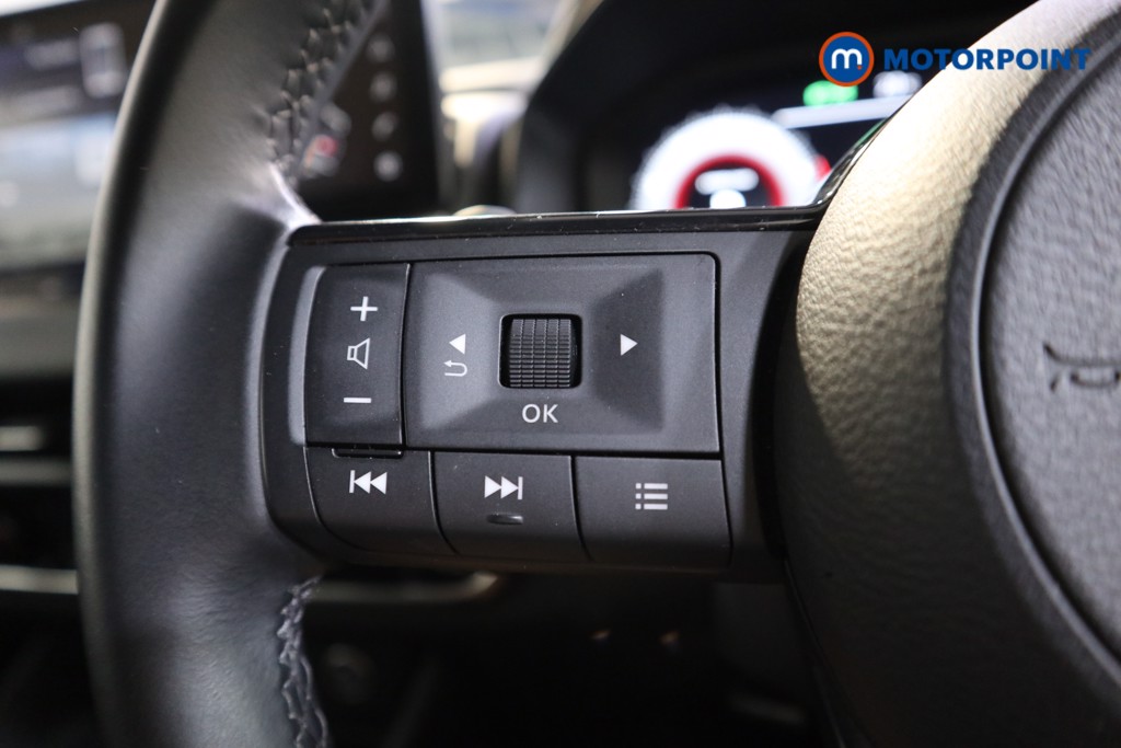 Nissan Qashqai N-Connecta Automatic Petrol SUV - Stock Number (1569289) - 4th supplementary image