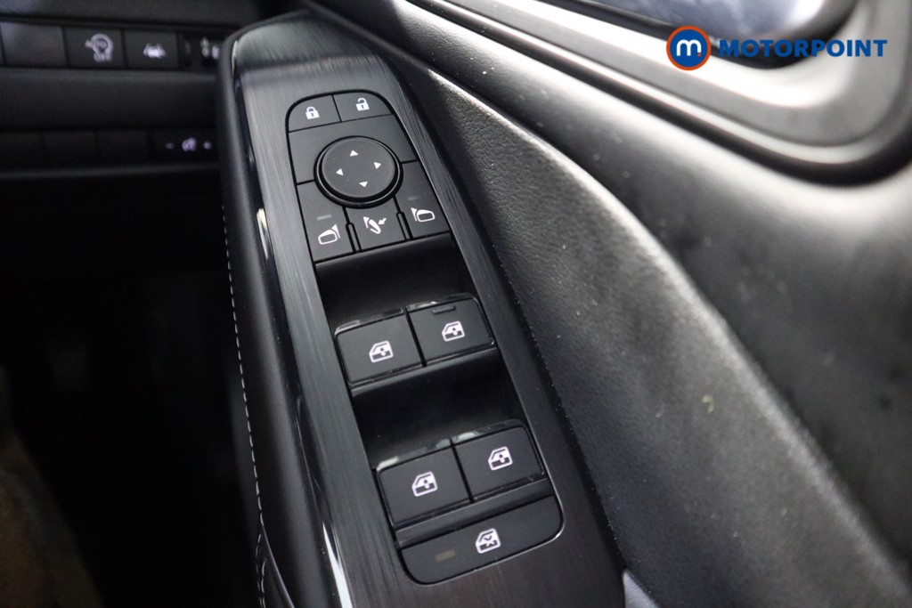 Nissan Qashqai N-Connecta Automatic Petrol SUV - Stock Number (1569289) - 6th supplementary image