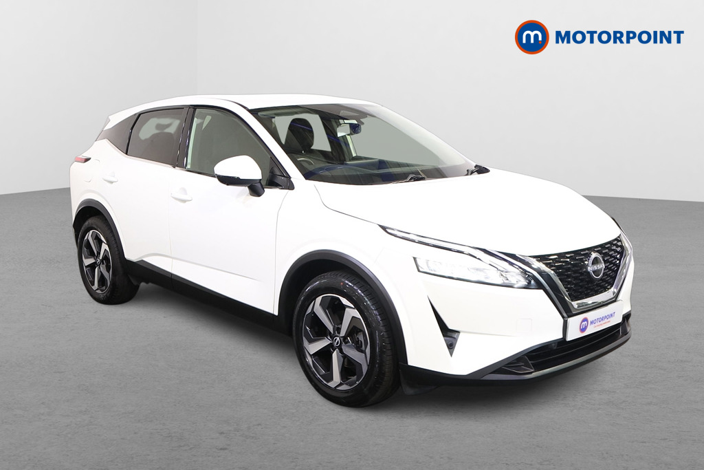 Nissan Qashqai N-Connecta Automatic Petrol SUV - Stock Number (1569289) - Drivers side front corner