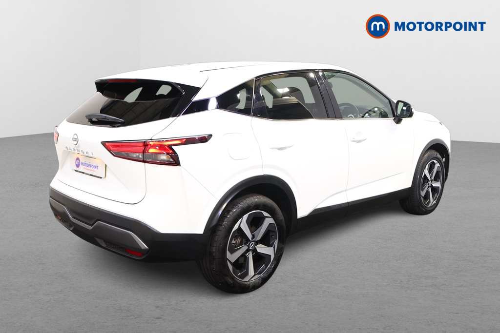Nissan Qashqai N-Connecta Automatic Petrol SUV - Stock Number (1569289) - Drivers side rear corner