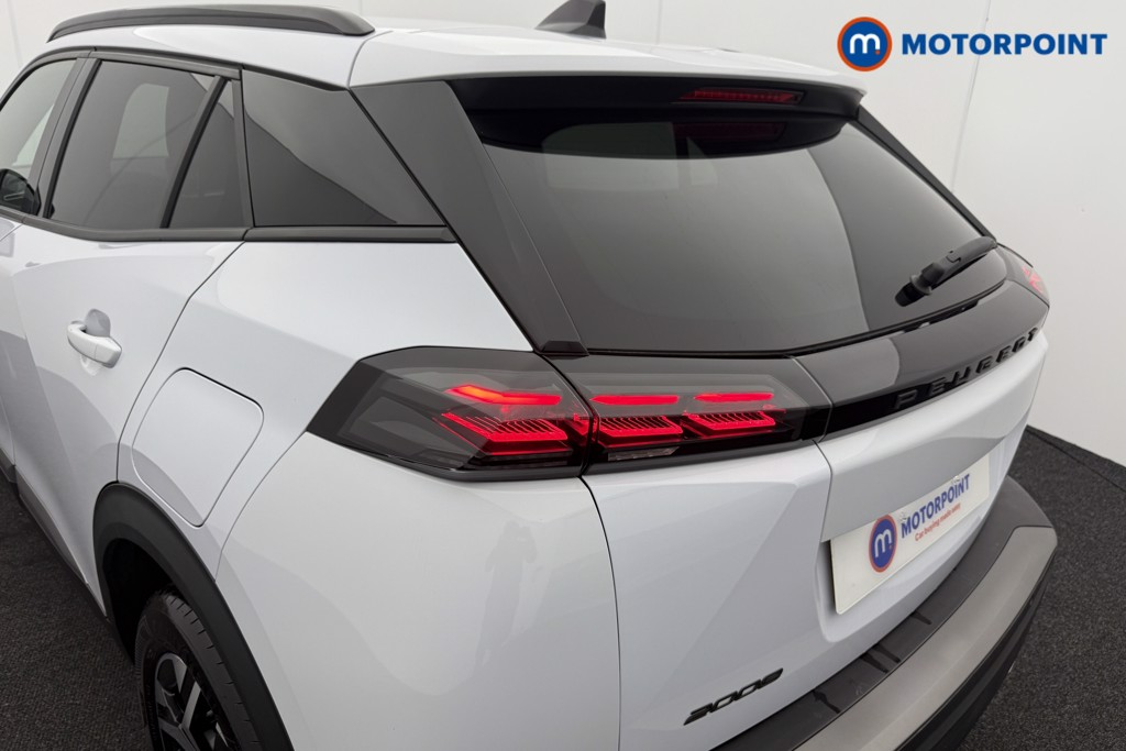 Peugeot 2008 Allure Manual Petrol SUV - Stock Number (1569389) - 23rd supplementary image