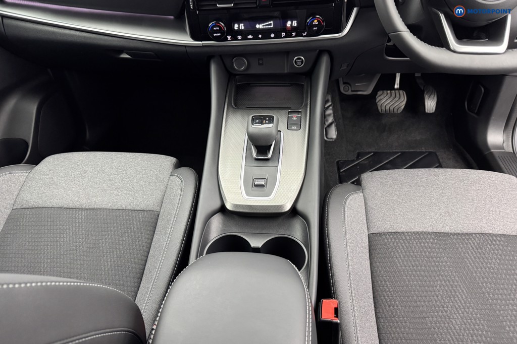 Nissan Qashqai N-Connecta Automatic Petrol SUV - Stock Number (1569445) - 10th supplementary image