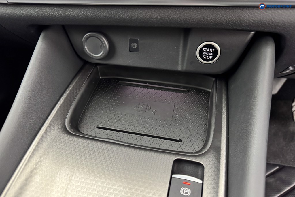Nissan Qashqai N-Connecta Automatic Petrol SUV - Stock Number (1569445) - 16th supplementary image