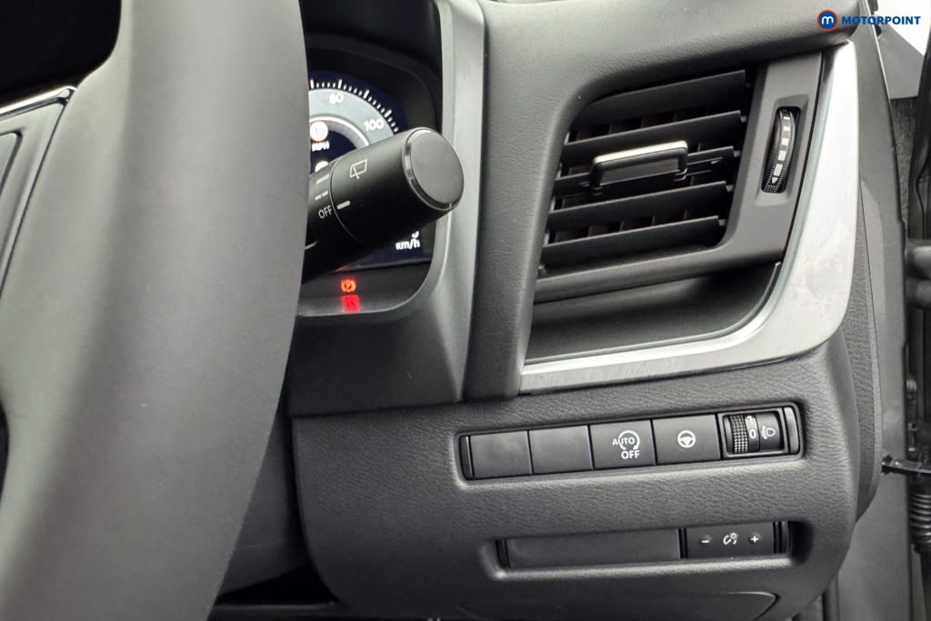 Nissan Qashqai N-Connecta Automatic Petrol SUV - Stock Number (1569445) - 21st supplementary image