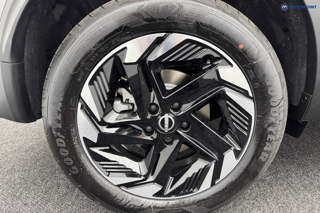 Nissan Qashqai N-Connecta Automatic Petrol SUV - Stock Number (1569445) - 32nd supplementary image