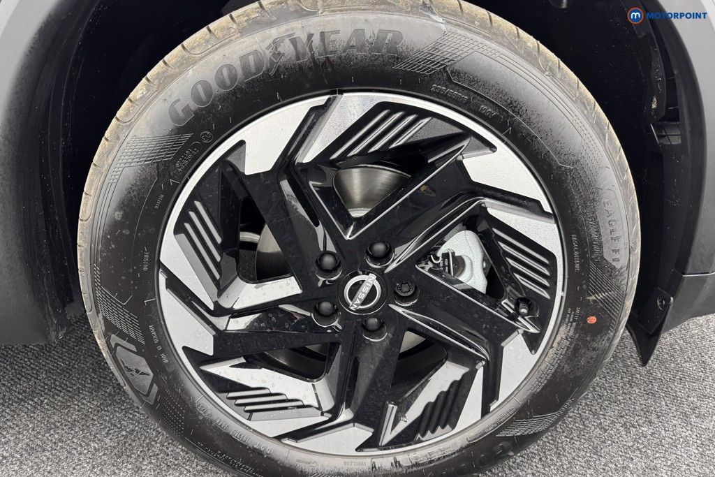 Nissan Qashqai N-Connecta Automatic Petrol SUV - Stock Number (1569445) - 33rd supplementary image
