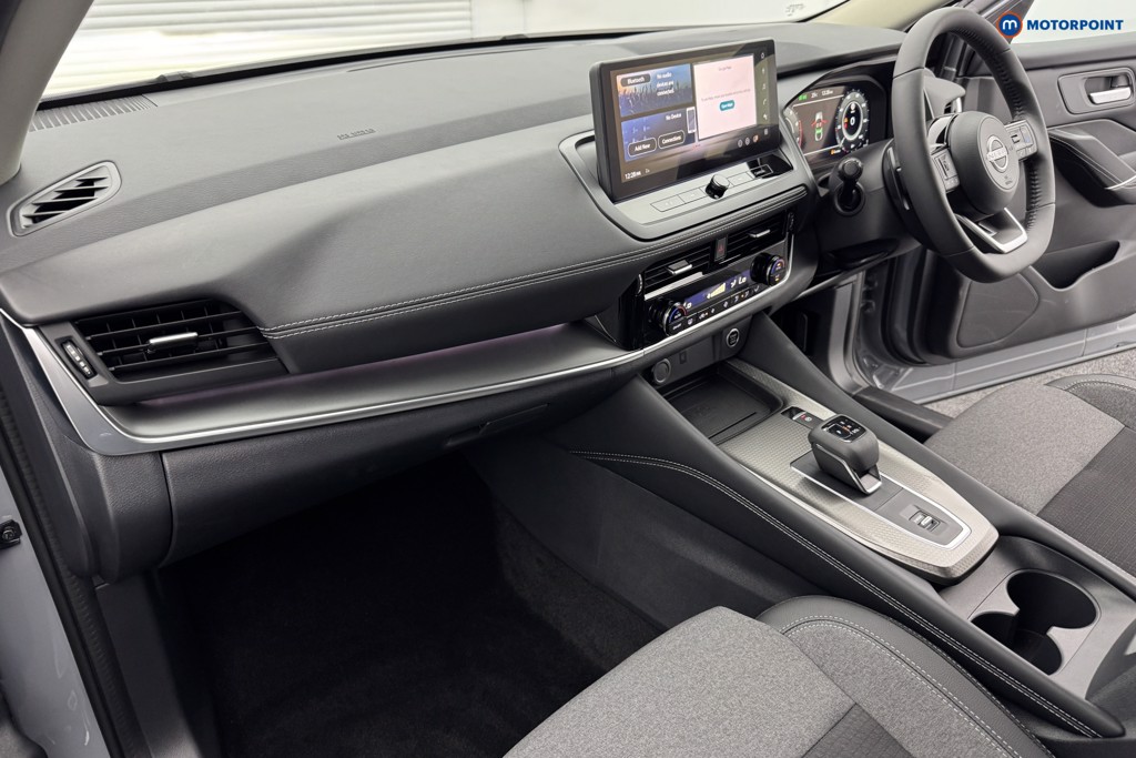 Nissan Qashqai N-Connecta Automatic Petrol SUV - Stock Number (1569457) - 8th supplementary image