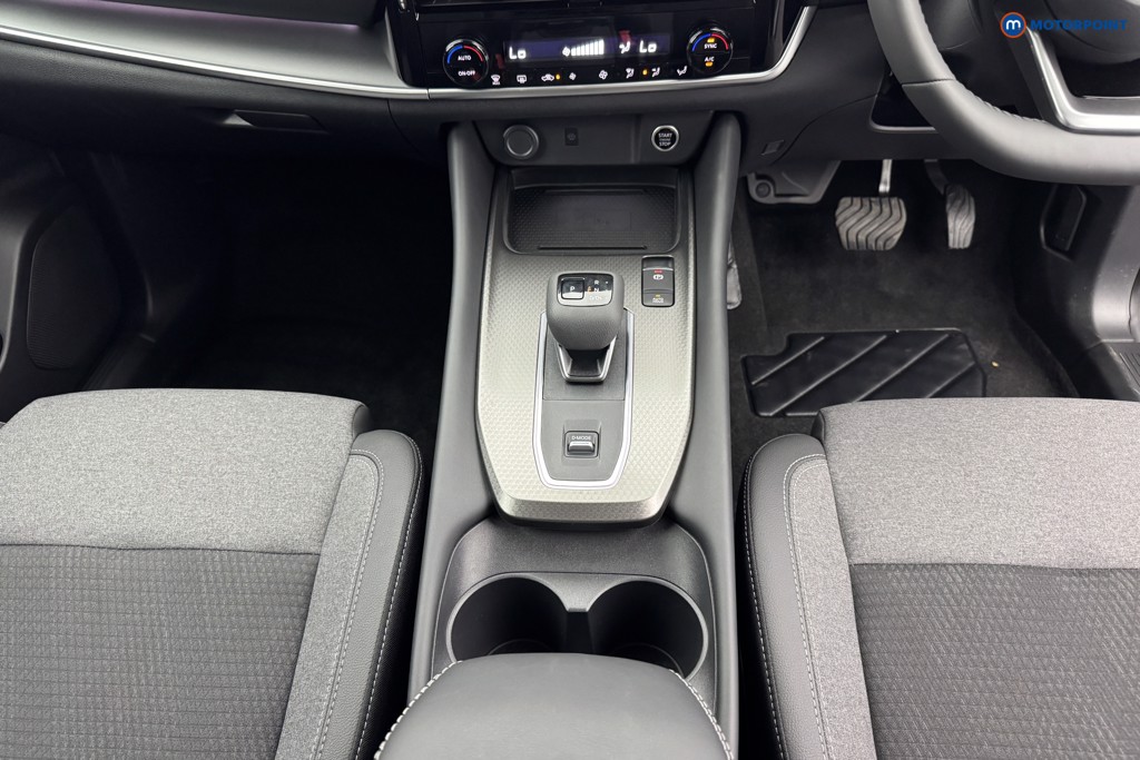 Nissan Qashqai N-Connecta Automatic Petrol SUV - Stock Number (1569457) - 10th supplementary image