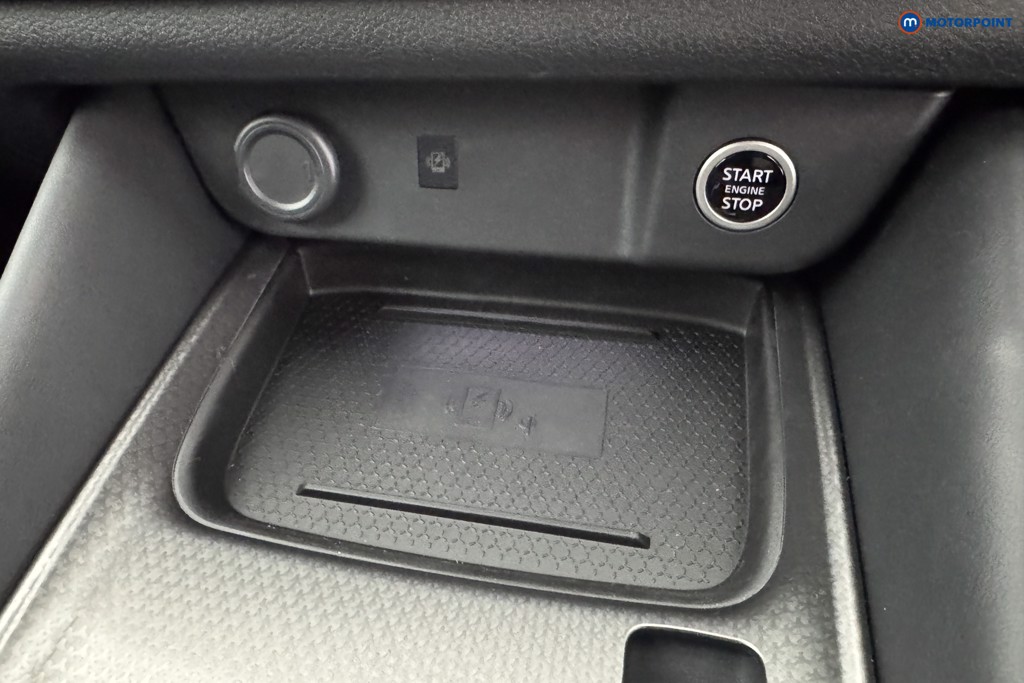 Nissan Qashqai N-Connecta Automatic Petrol SUV - Stock Number (1569457) - 16th supplementary image