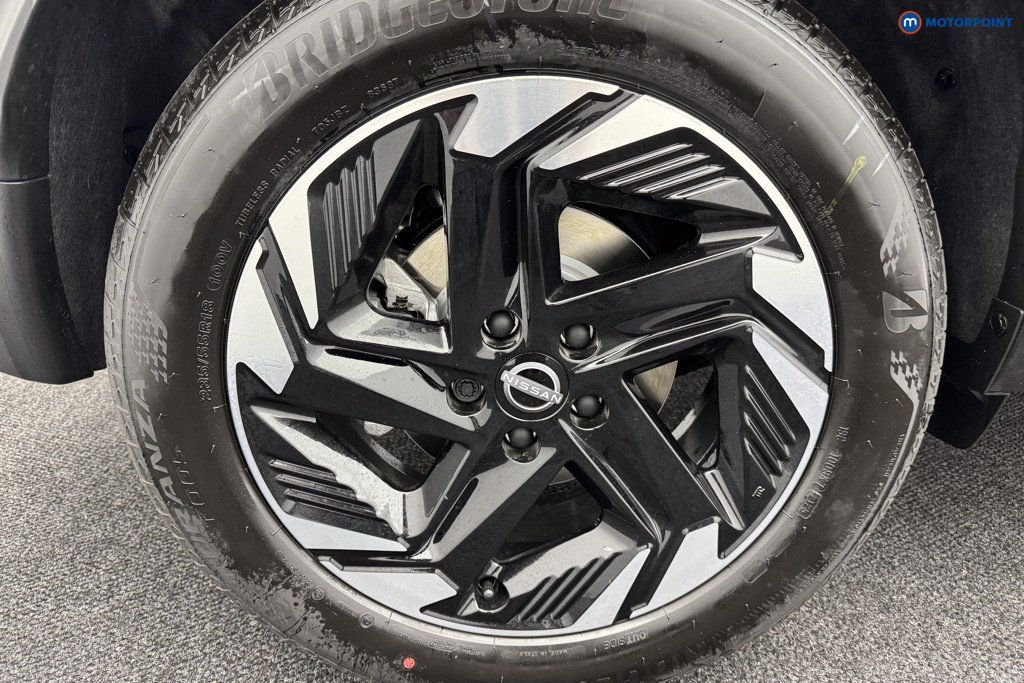 Nissan Qashqai N-Connecta Automatic Petrol SUV - Stock Number (1569457) - 32nd supplementary image