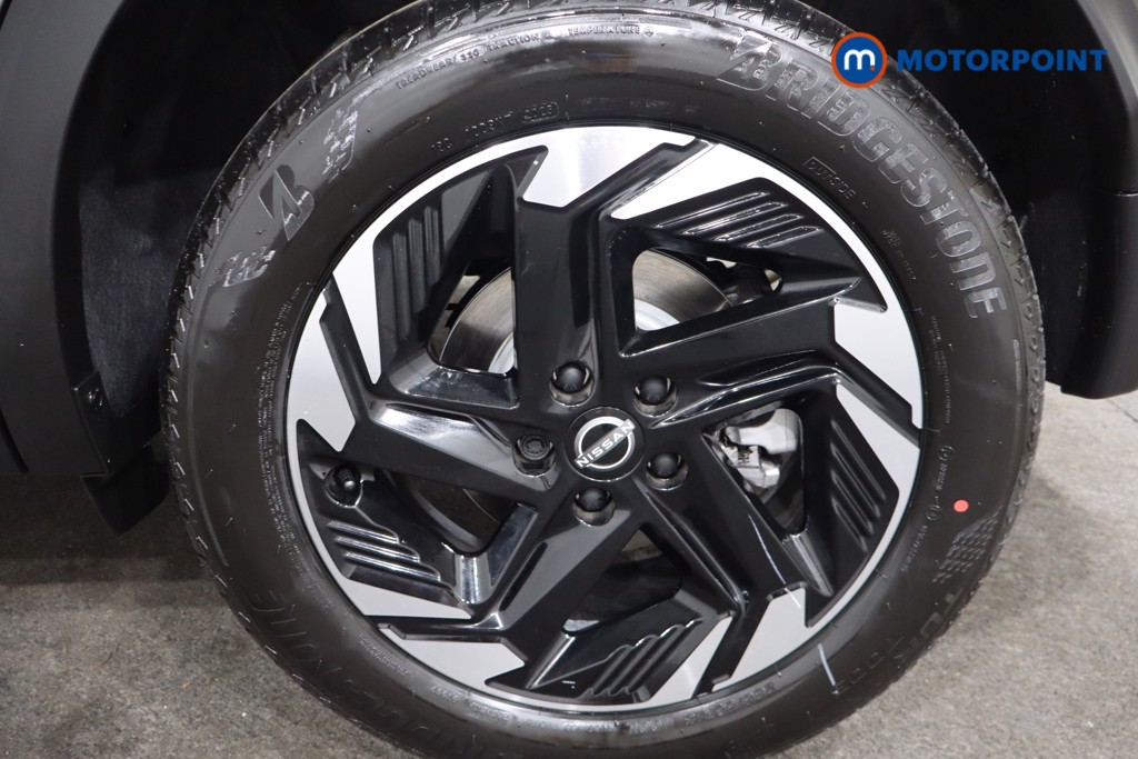 Nissan Qashqai N-Connecta Automatic Petrol SUV - Stock Number (1569604) - 12th supplementary image
