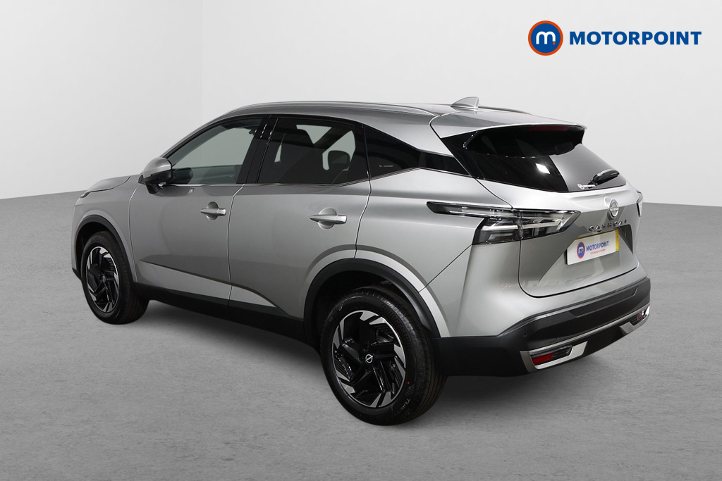 Nissan Qashqai N-Connecta Automatic Petrol SUV - Stock Number (1569604) - Passenger side rear corner