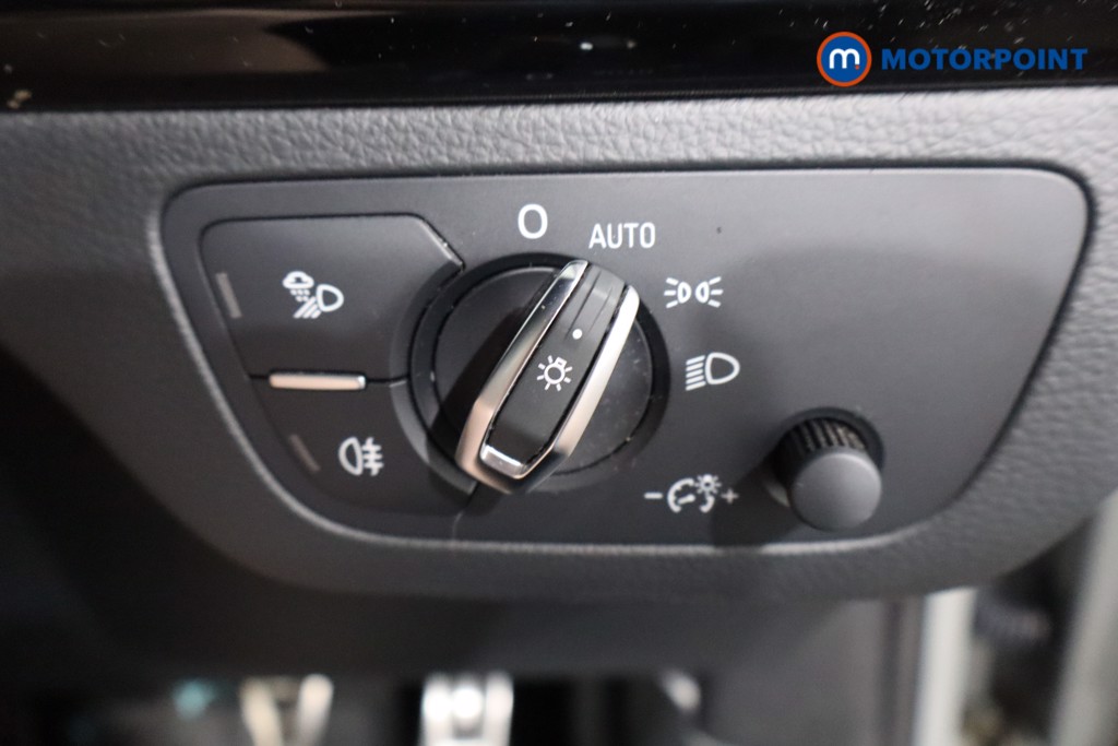 Audi Q5 Black Edition Automatic Petrol SUV - Stock Number (1569990) - 23rd supplementary image