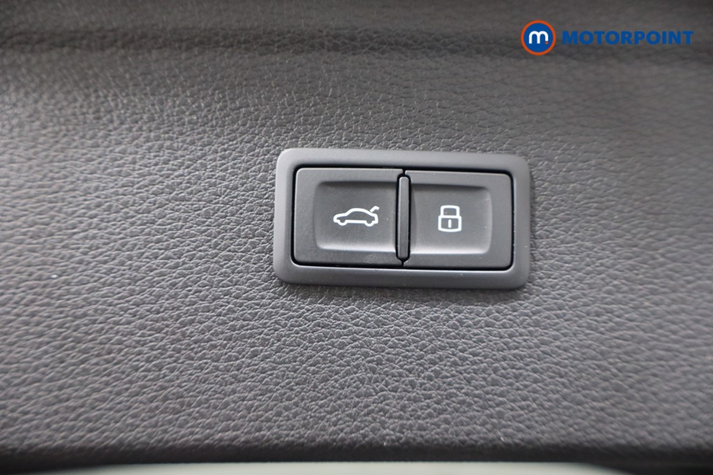 Audi Q5 Black Edition Automatic Petrol SUV - Stock Number (1569990) - 40th supplementary image