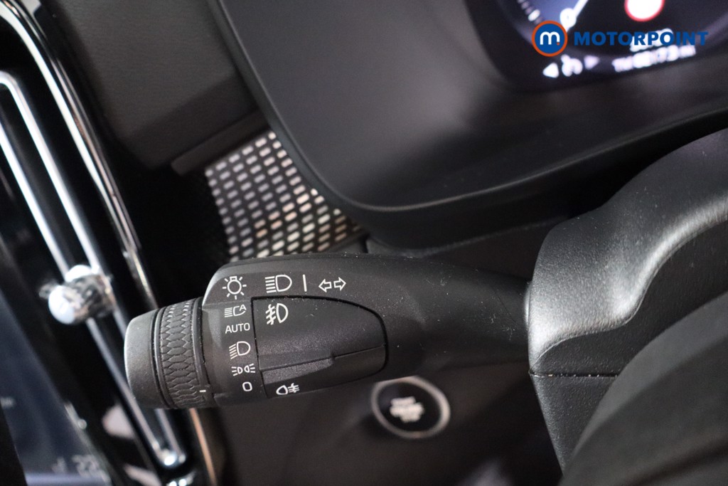 Volvo Xc40 R Design Pro Automatic Diesel SUV - Stock Number (1569994) - 17th supplementary image