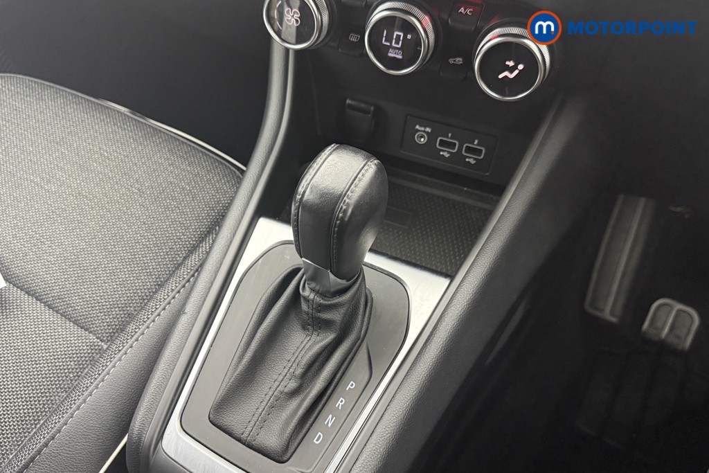 Renault Captur S Edition Automatic Petrol SUV - Stock Number (1570064) - 5th supplementary image