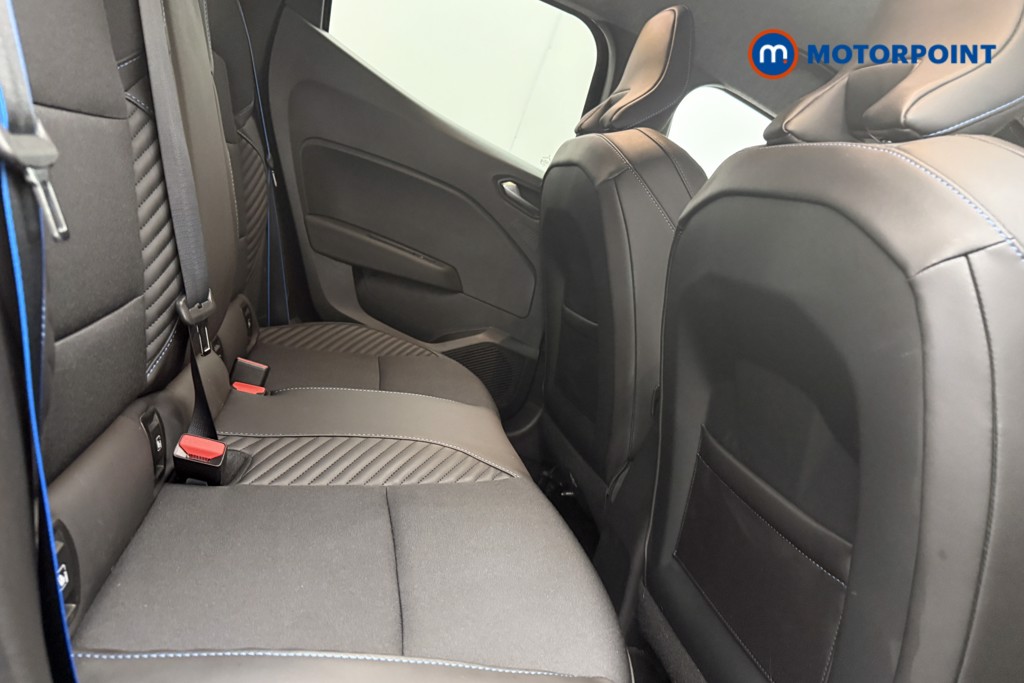Renault Clio Esprit Alpine Manual Petrol Hatchback - Stock Number (1570335) - 9th supplementary image