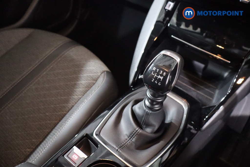 Peugeot 208 Allure Manual Petrol Hatchback - Stock Number (1570346) - 15th supplementary image