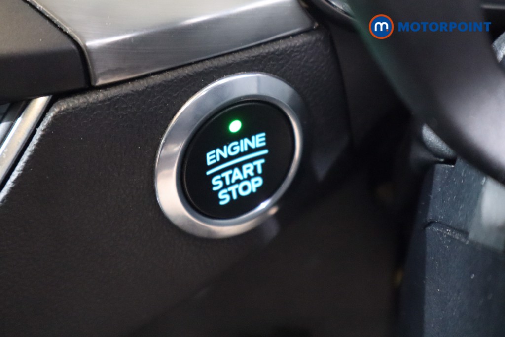 Ford Focus Titanium X Automatic Petrol Hatchback - Stock Number (1570368) - 13th supplementary image