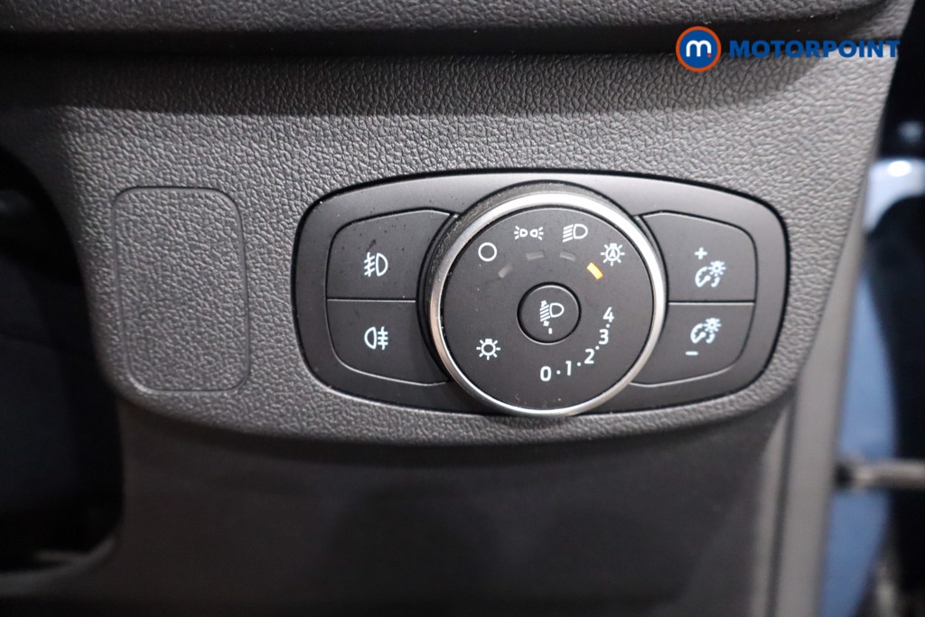 Ford Focus Titanium X Automatic Petrol Hatchback - Stock Number (1570368) - 17th supplementary image