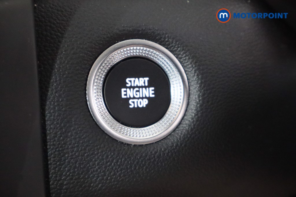 Renault Captur S Edition Manual Petrol SUV - Stock Number (1570509) - 13th supplementary image