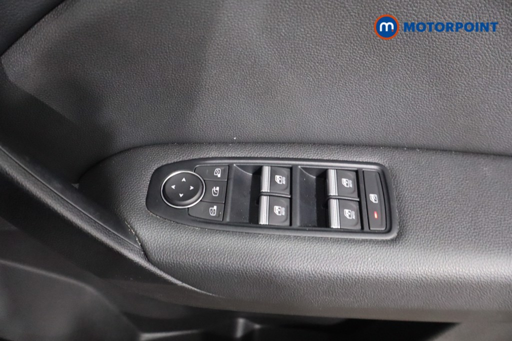 Renault Captur S Edition Manual Petrol SUV - Stock Number (1570509) - 21st supplementary image